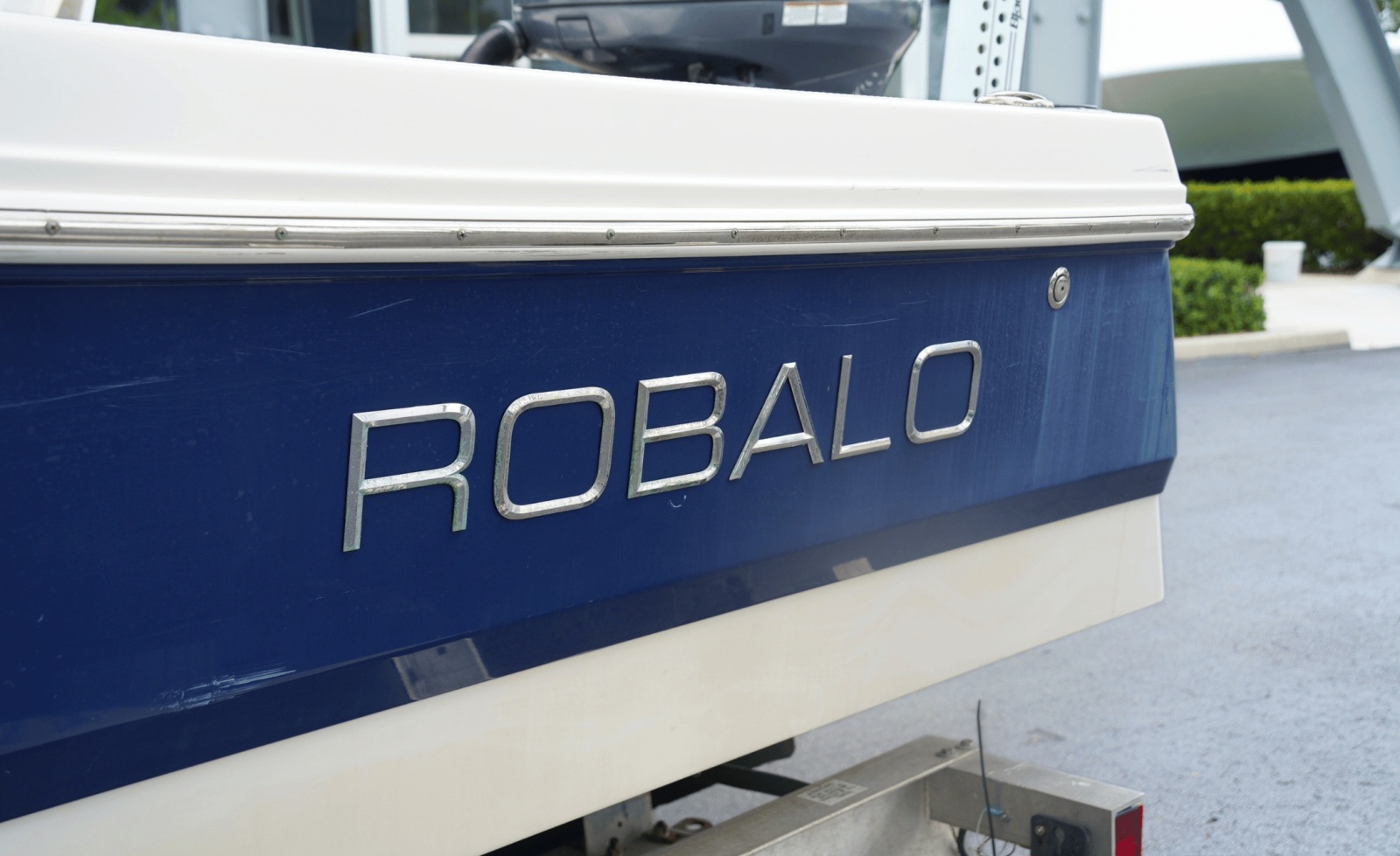 2014 Robalo Cayman 206
