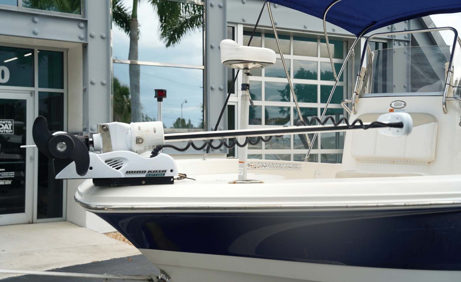 2014 Robalo Cayman 206