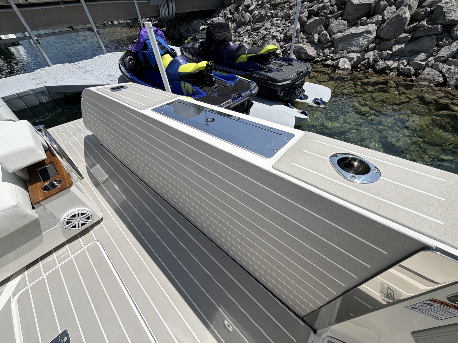 2026 Tiara Yachts 48 LS