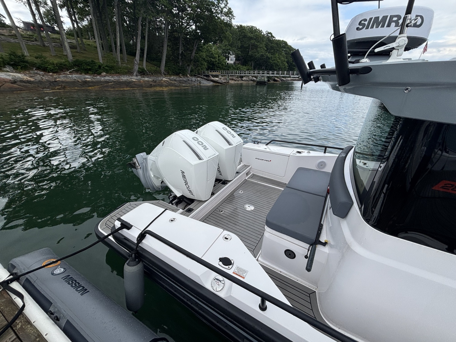 2021 Axopar 28 Cabin