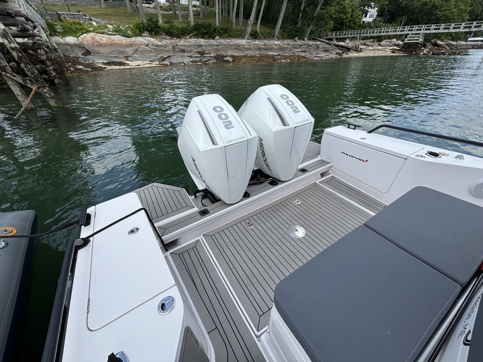 2021 Axopar 28 Cabin