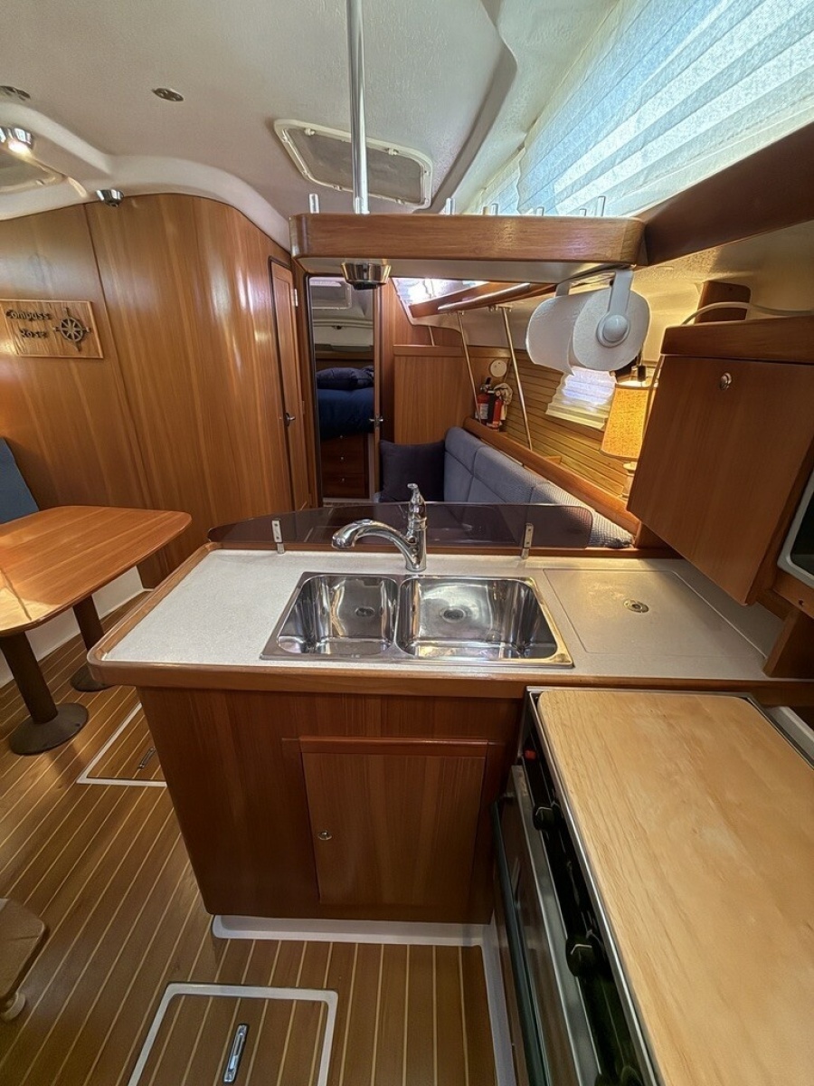 Compass Rose 35ft Catalina Yacht For Sale