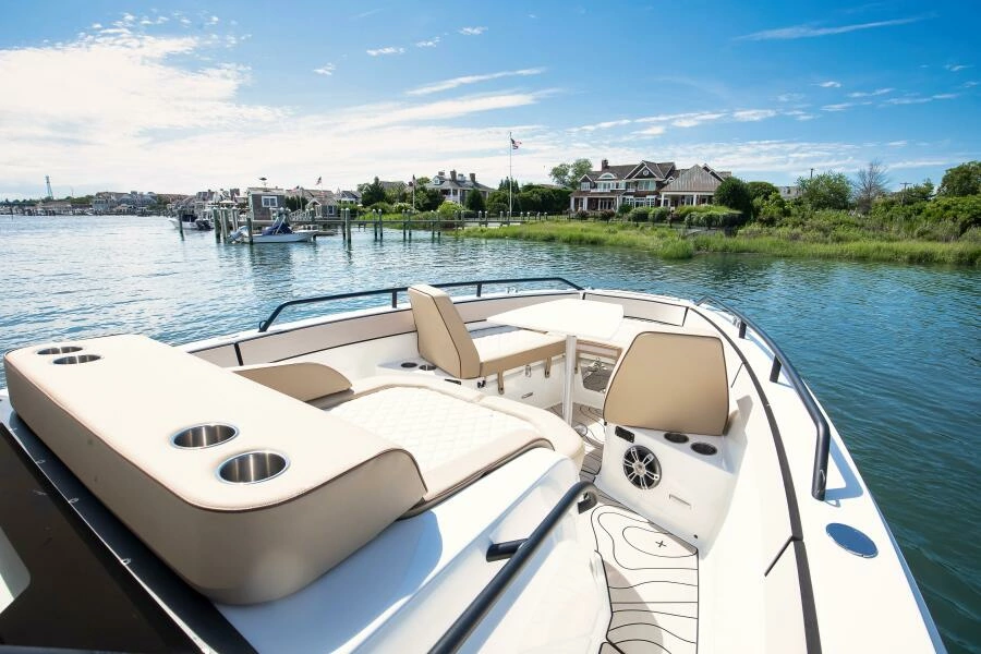 33ft Zodiac Yacht For Sale