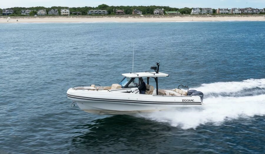 33ft Zodiac Yacht For Sale