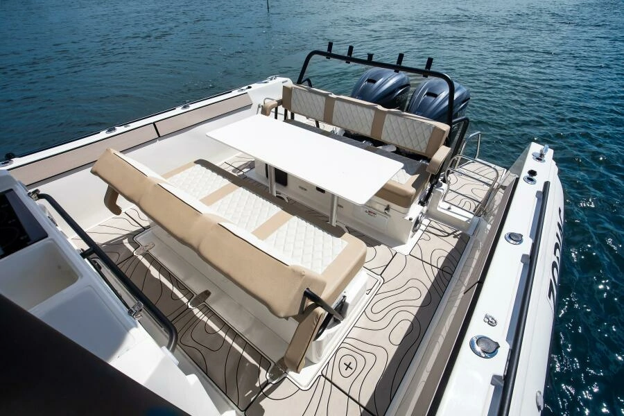 33ft Zodiac Yacht For Sale