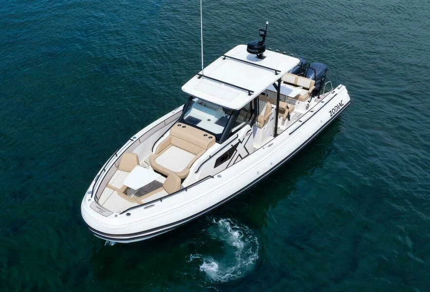 33ft Zodiac Yacht For Sale