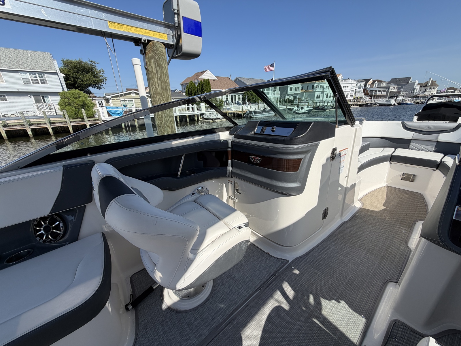 2019 Chaparral 277 SSX