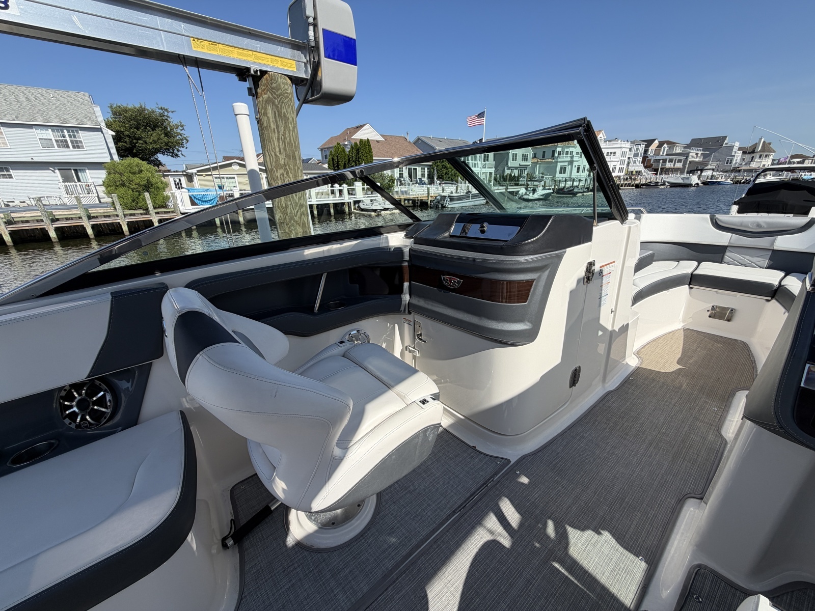 2019 Chaparral 277 SSX