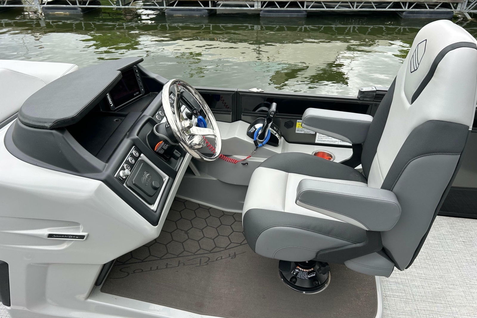 2025 South Bay 525 Tritoon