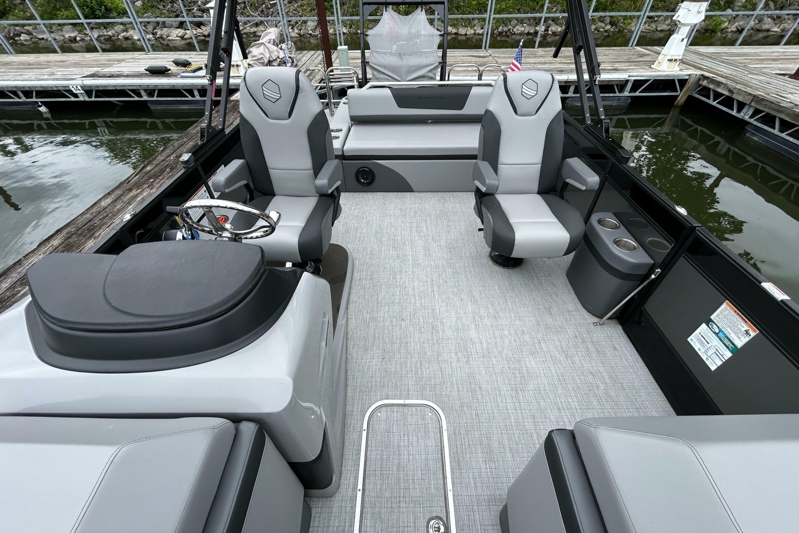 2025 South Bay 525 Tritoon