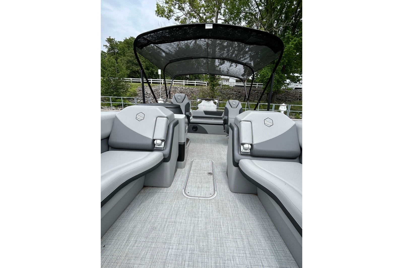 2025 South Bay 525 Tritoon