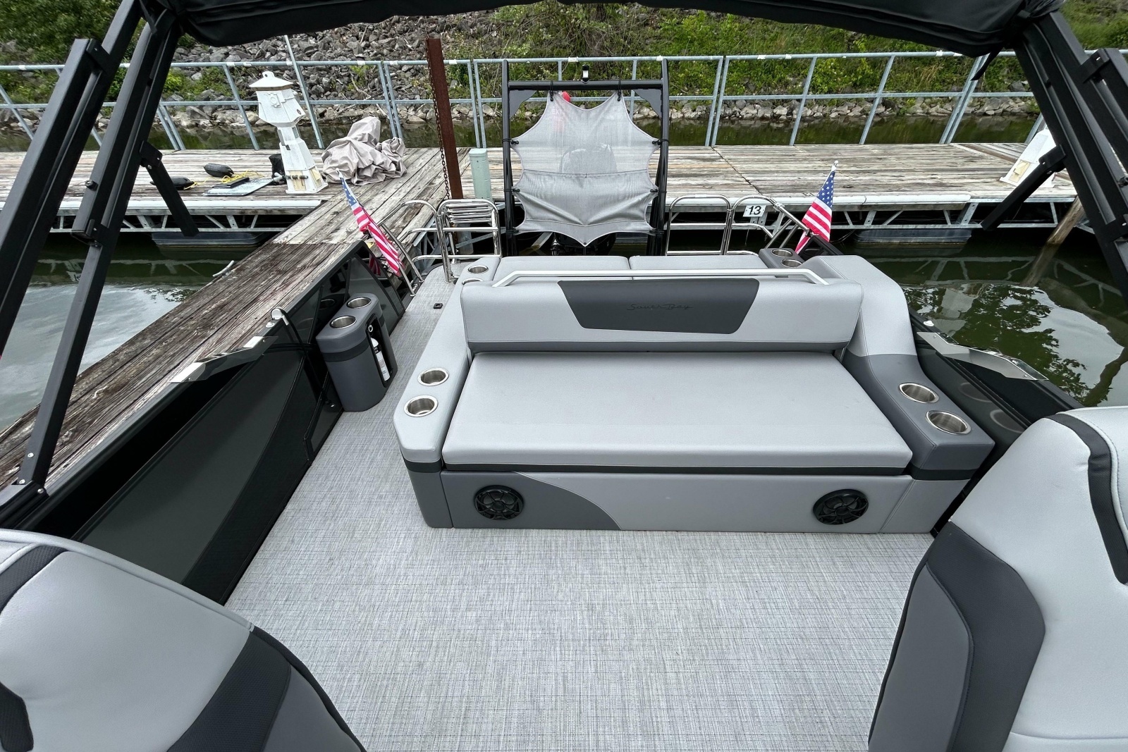 2025 South Bay 525 Tritoon