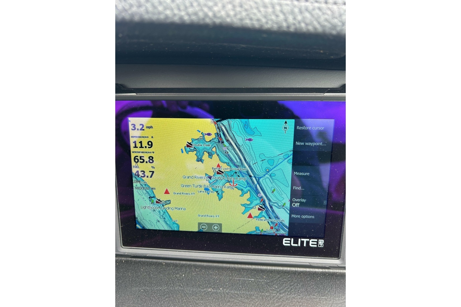 2025 South Bay 525 Tritoon