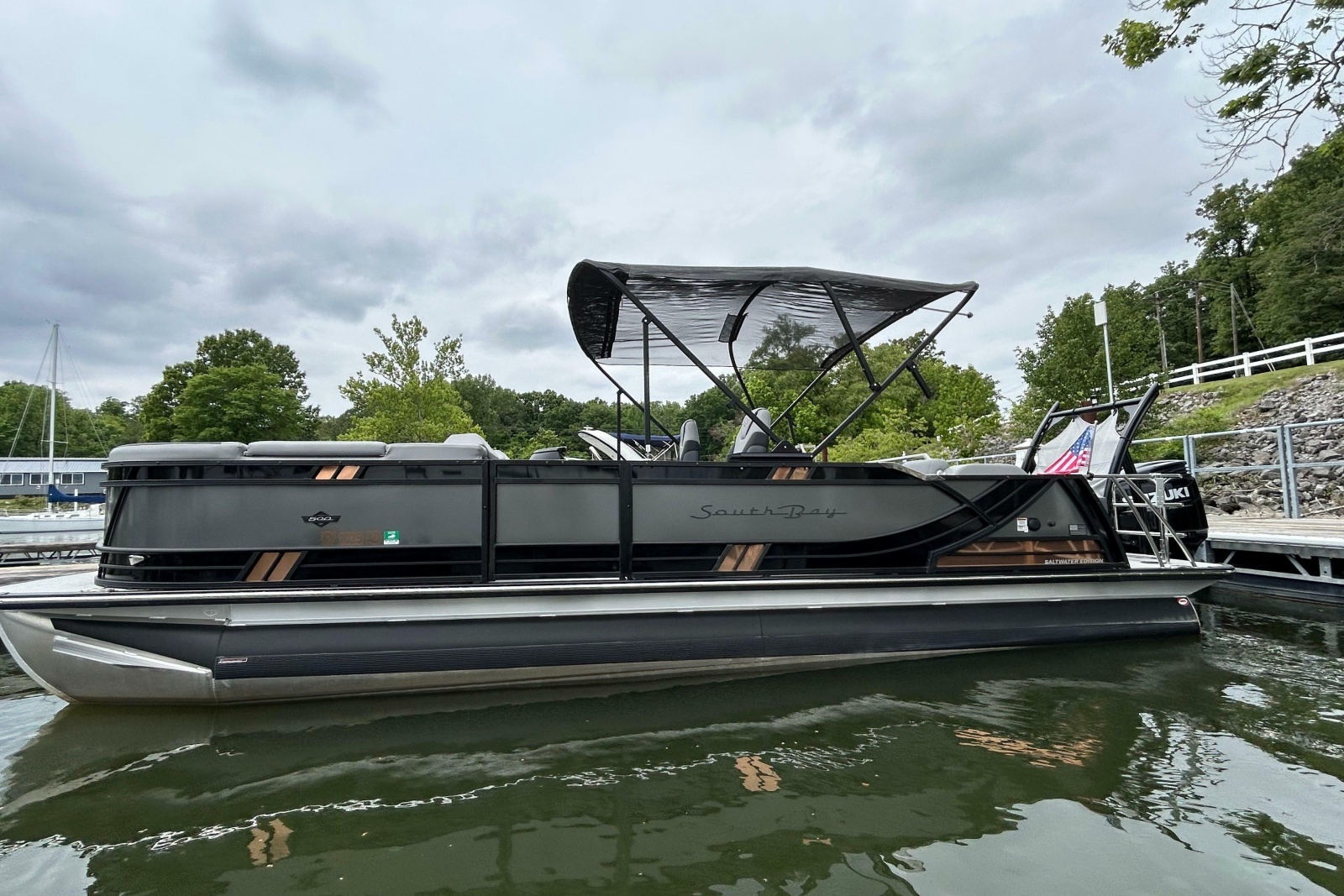 2025 South Bay 525 Tritoon