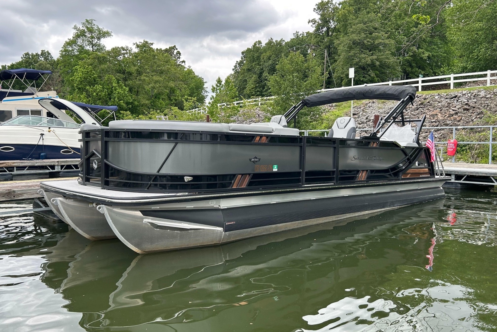 2025 South Bay 525 Tritoon