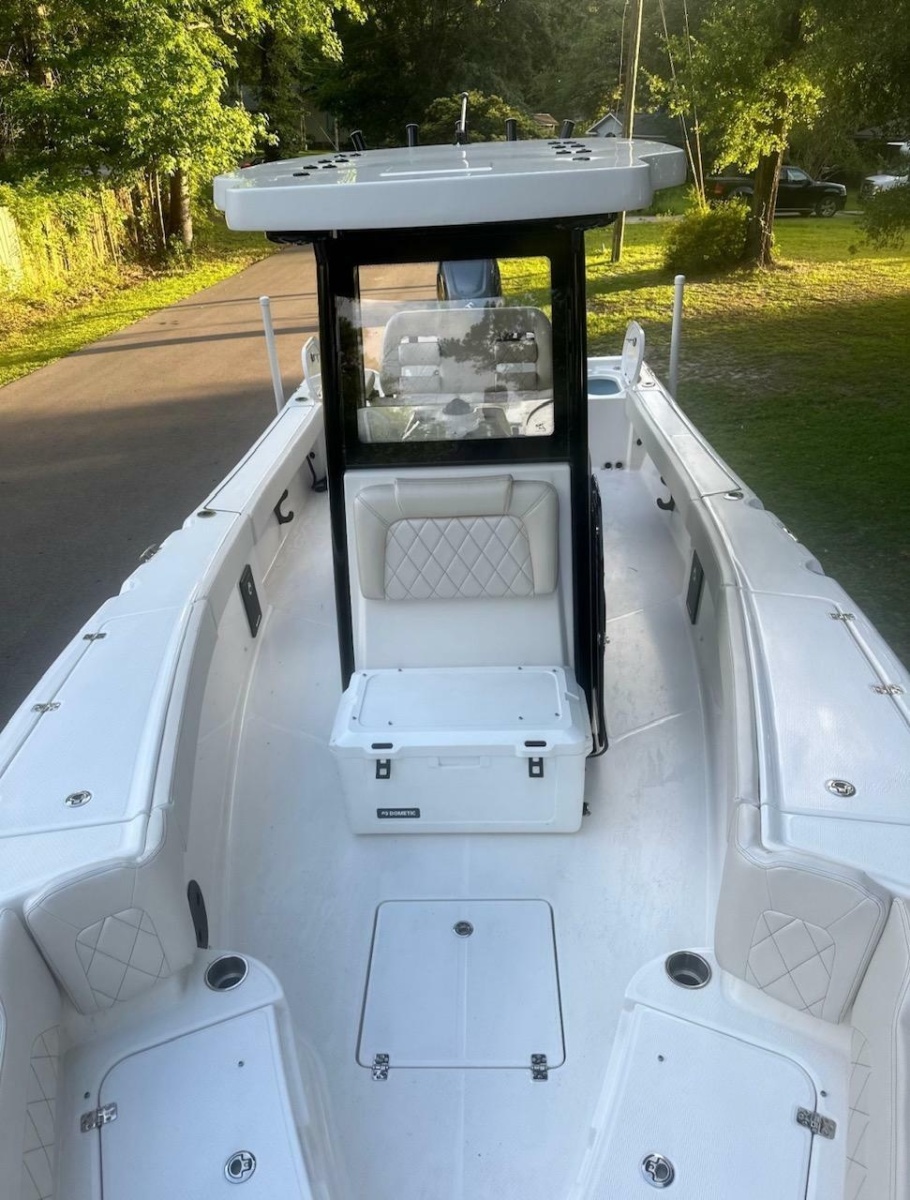 2024 Blue Wave 2600 Makaira