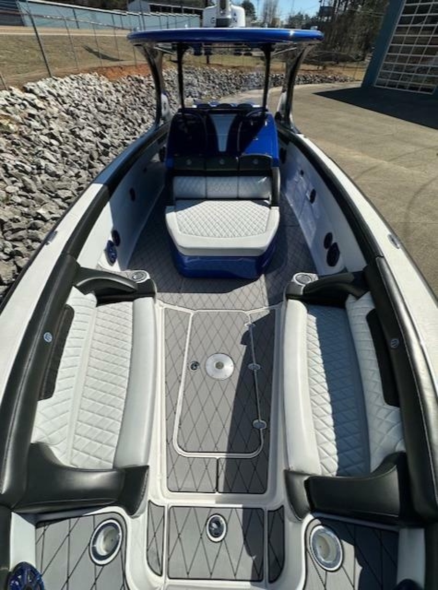 2019 Mystic M4200