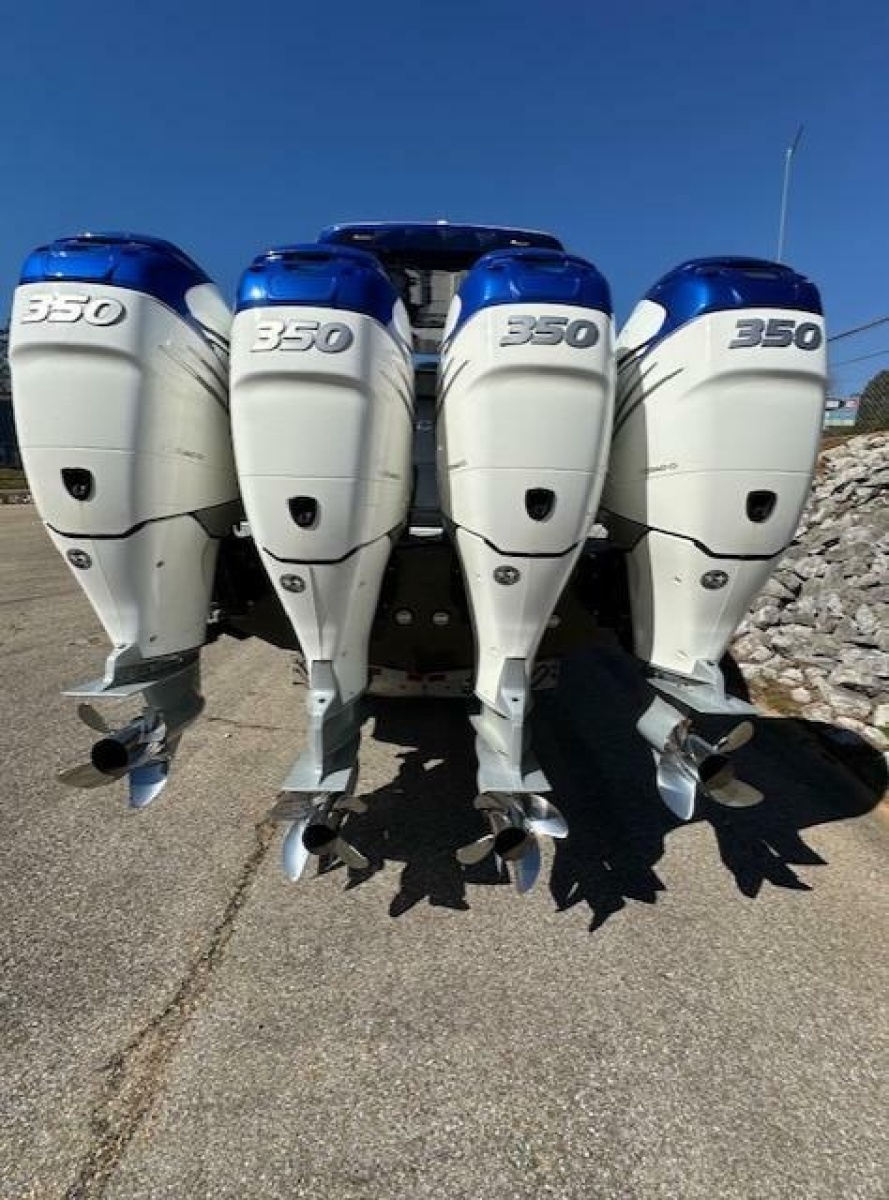 2019 Mystic M4200