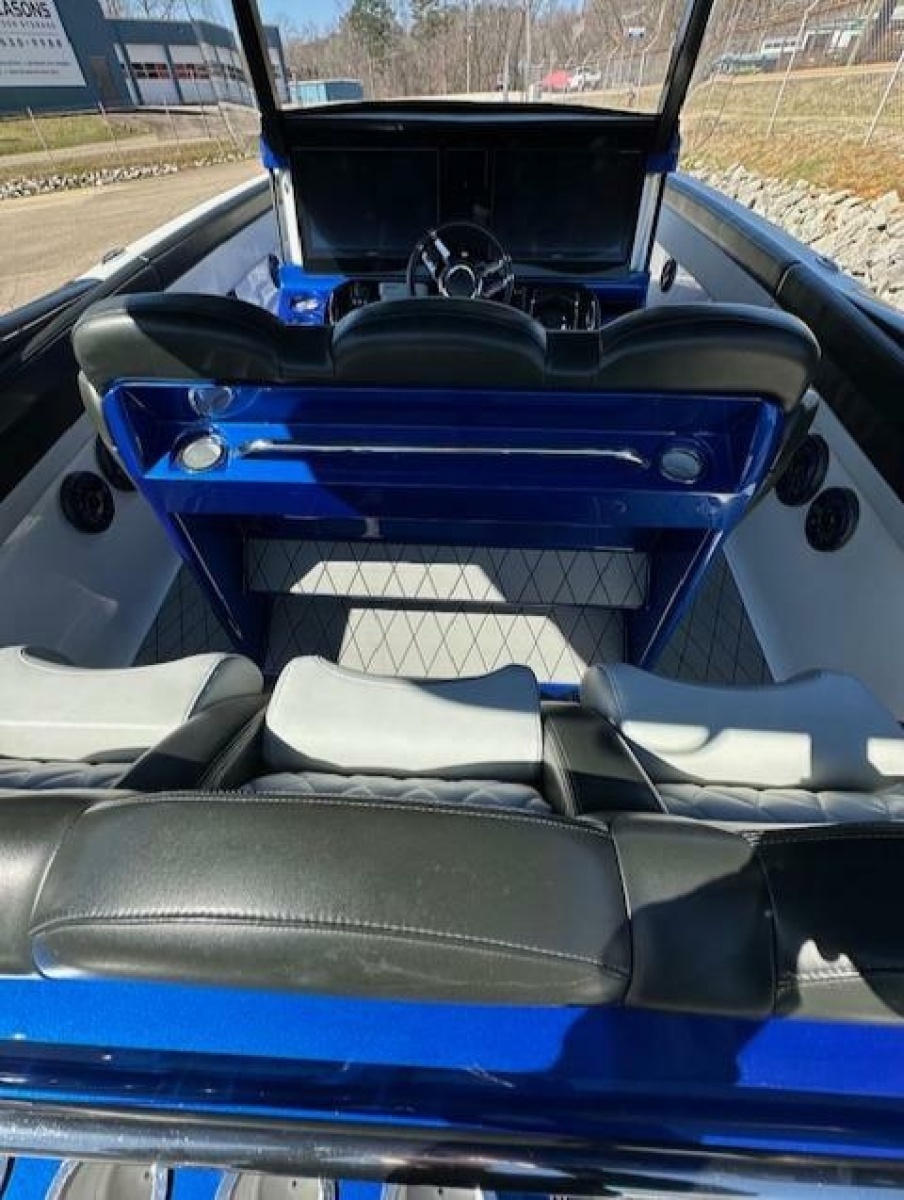 2019 Mystic M4200
