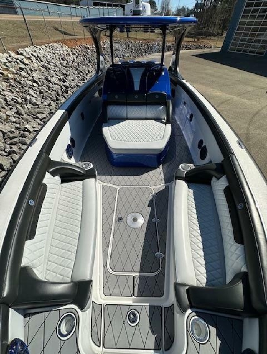 2019 Mystic M4200