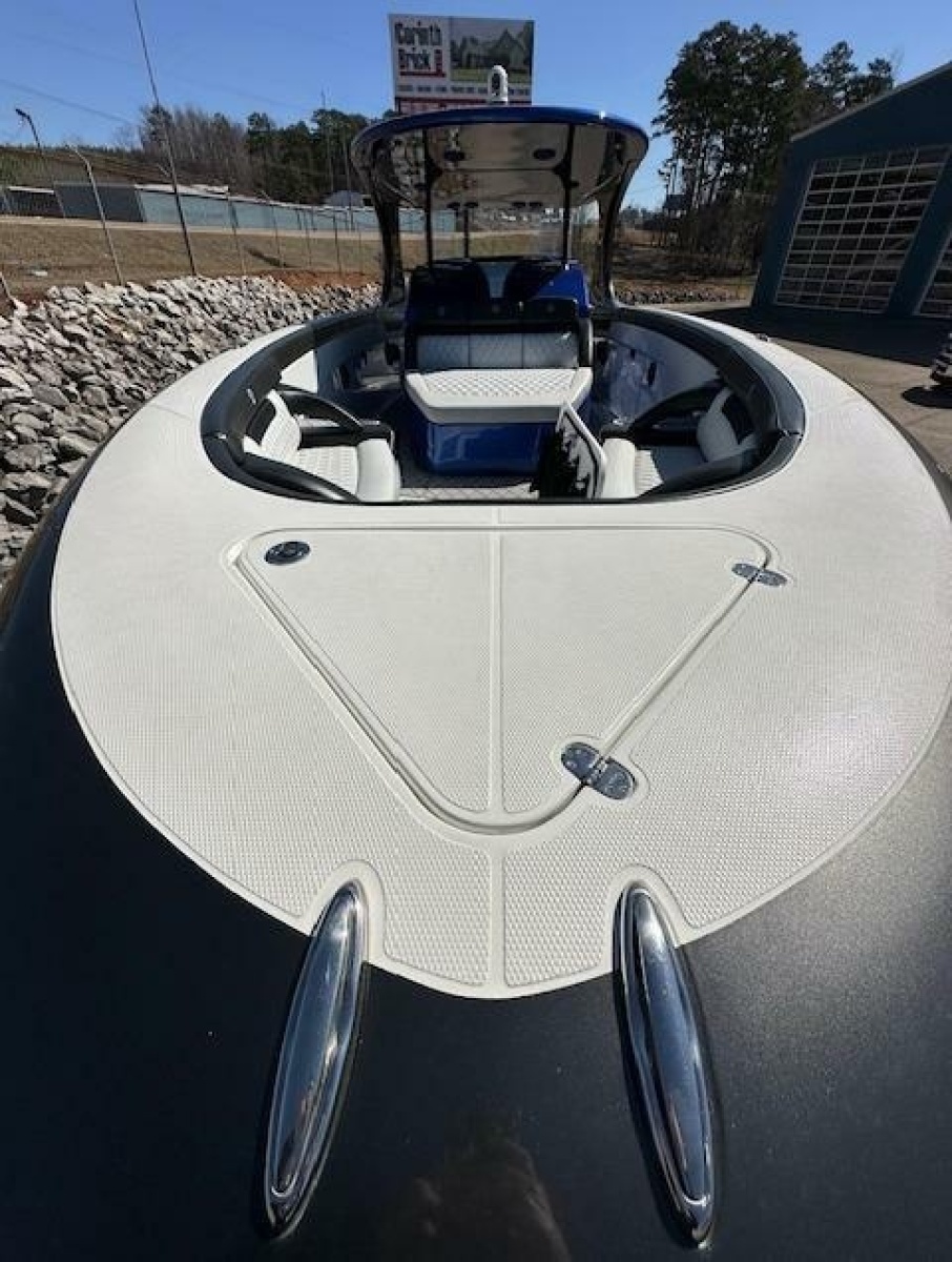 2019 Mystic M4200