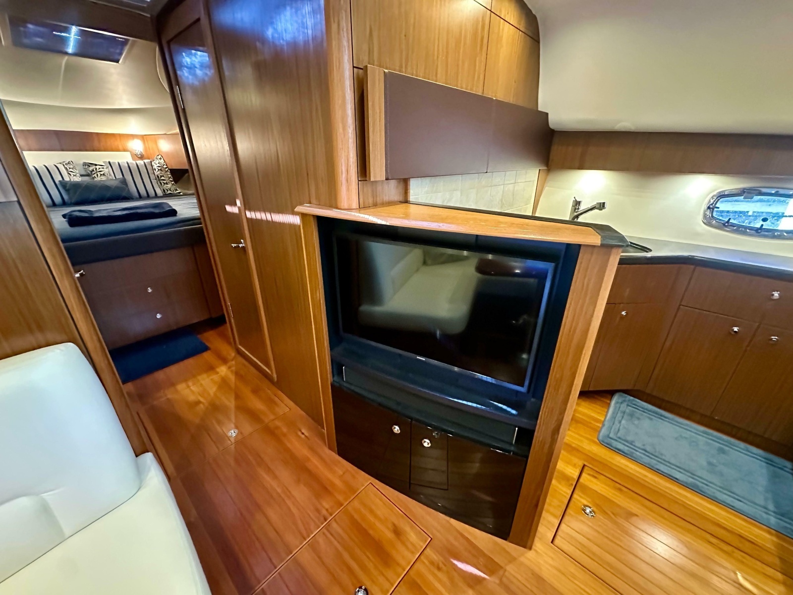 2018 Tiara Yachts 4300 Open