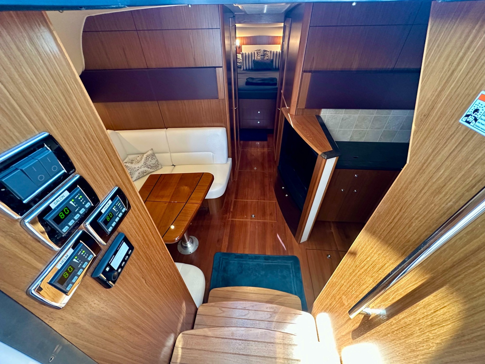 2018 Tiara Yachts 4300 Open