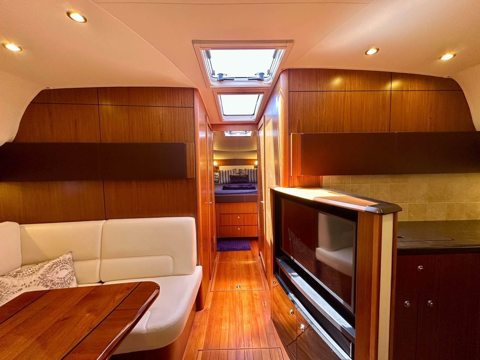 2018 Tiara Yachts 4300 Open