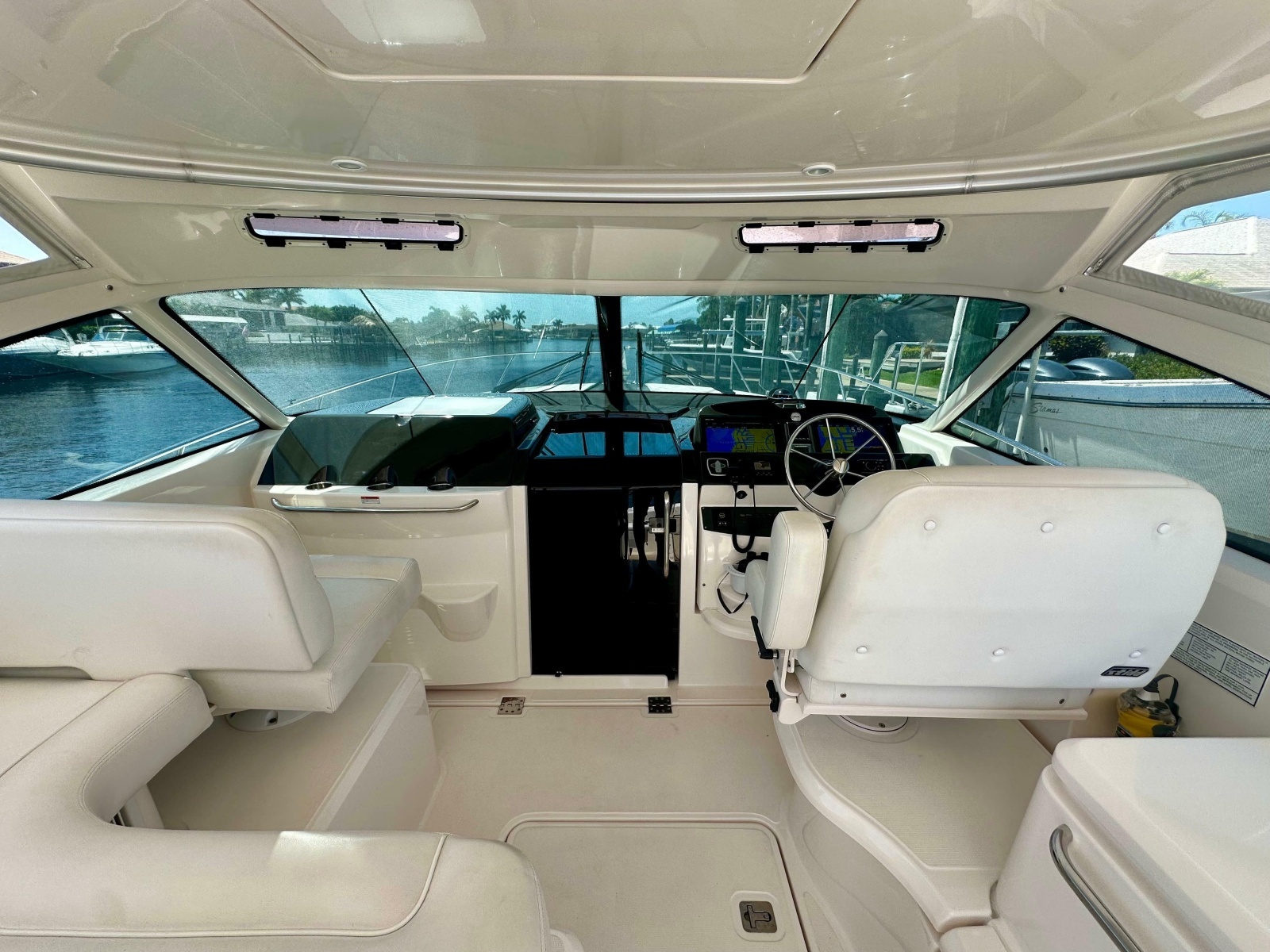 2018 Tiara Yachts 4300 Open