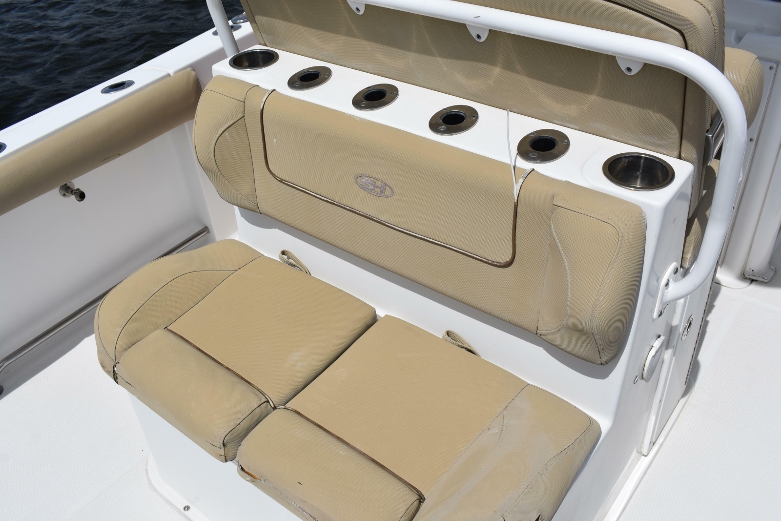 2017 Sea Hunt Gamefish 27FS