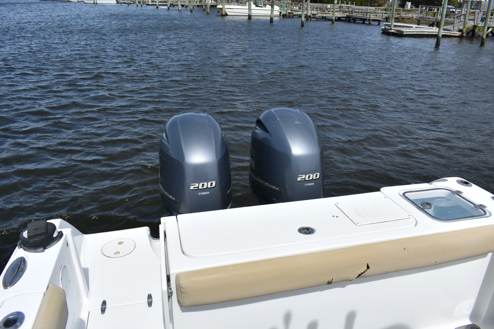 2017 Sea Hunt Gamefish 27FS