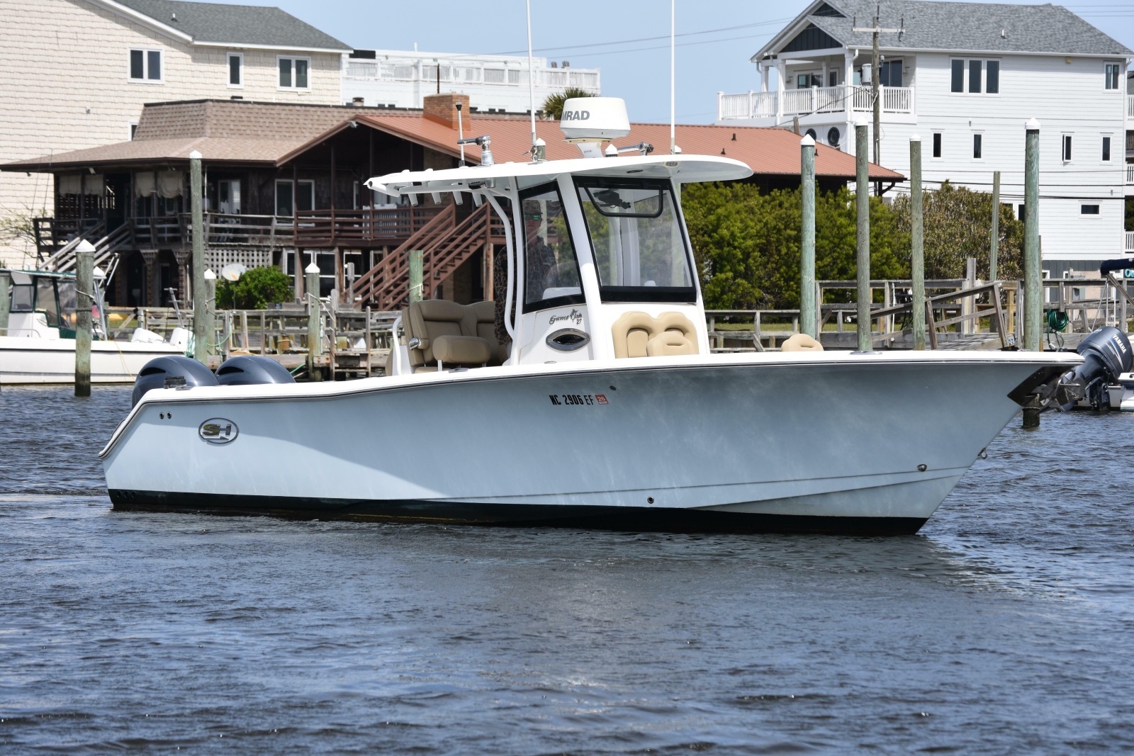 2017 Sea Hunt Gamefish 27FS