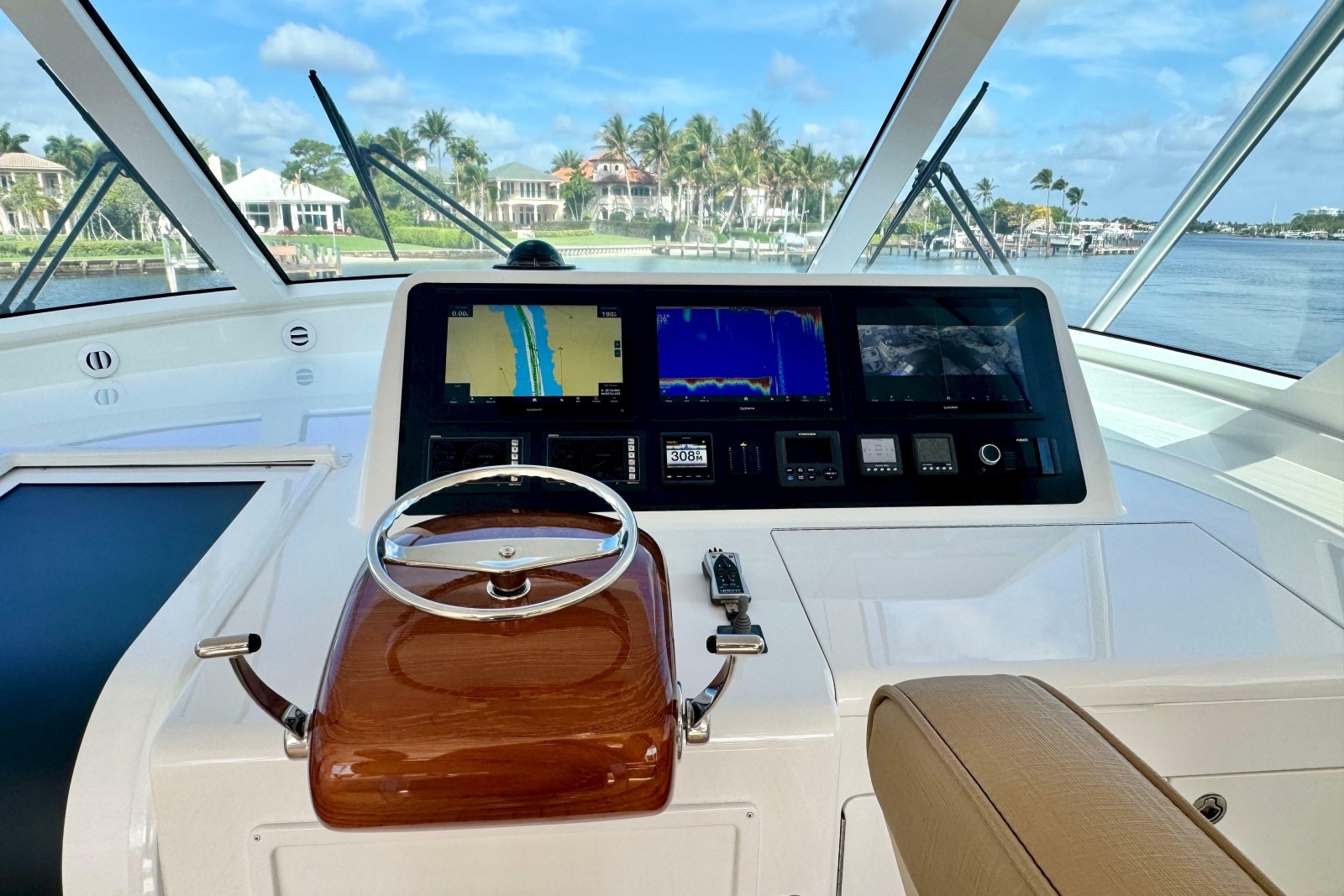 2017 Viking 52 Sport Tower