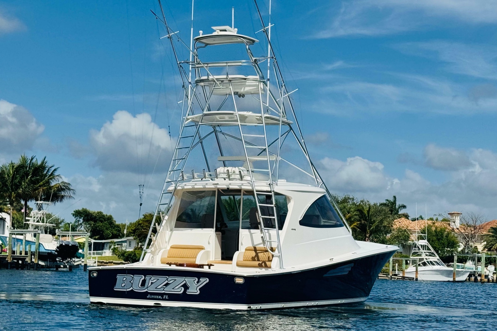 2017 Viking 52 Sport Tower
