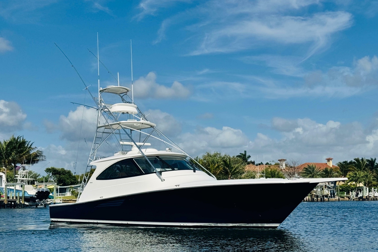 2017 Viking 52 Sport Tower