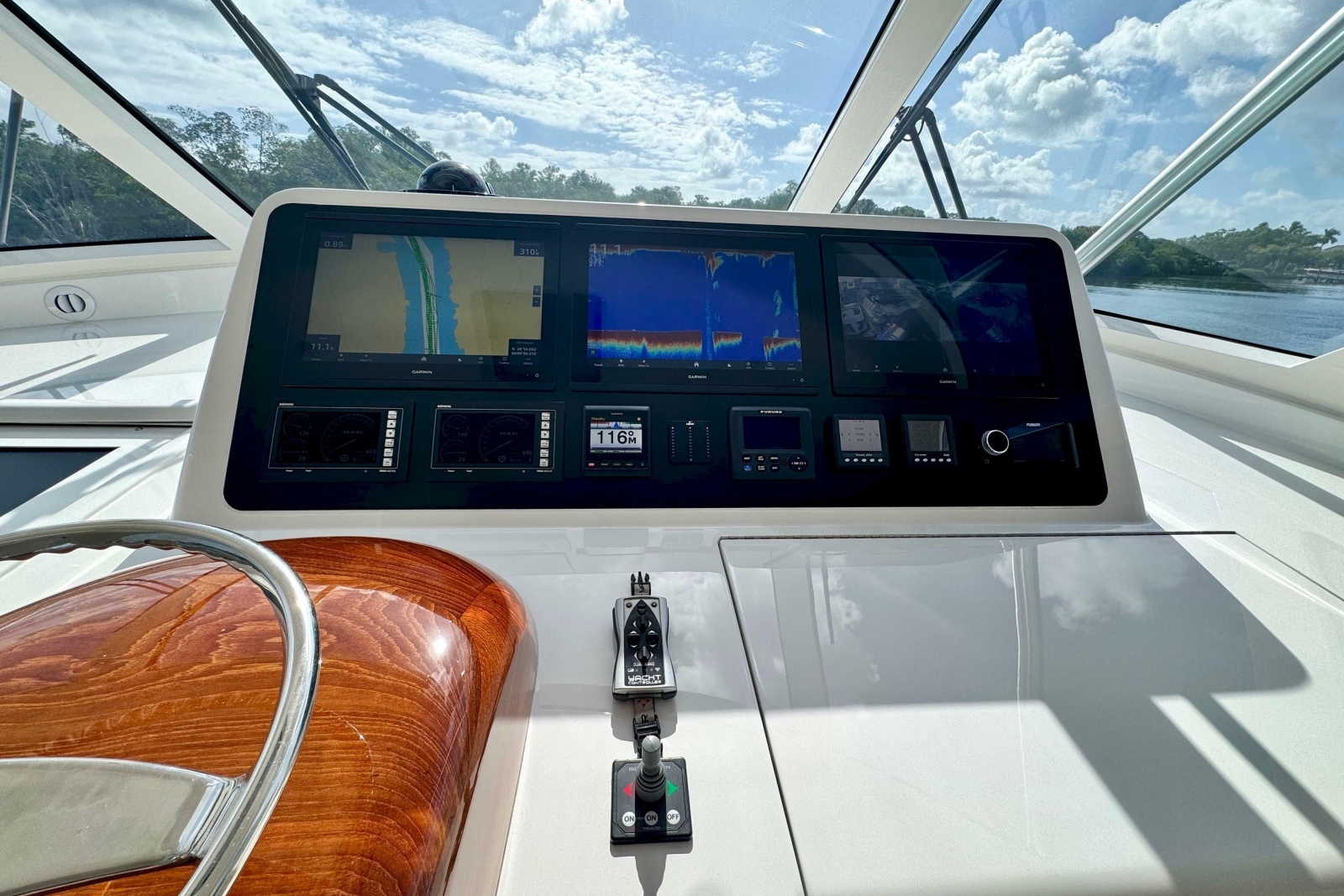 2017 Viking 52 Sport Tower