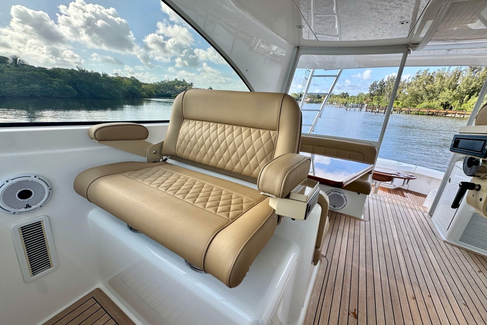 2017 Viking 52 Sport Tower
