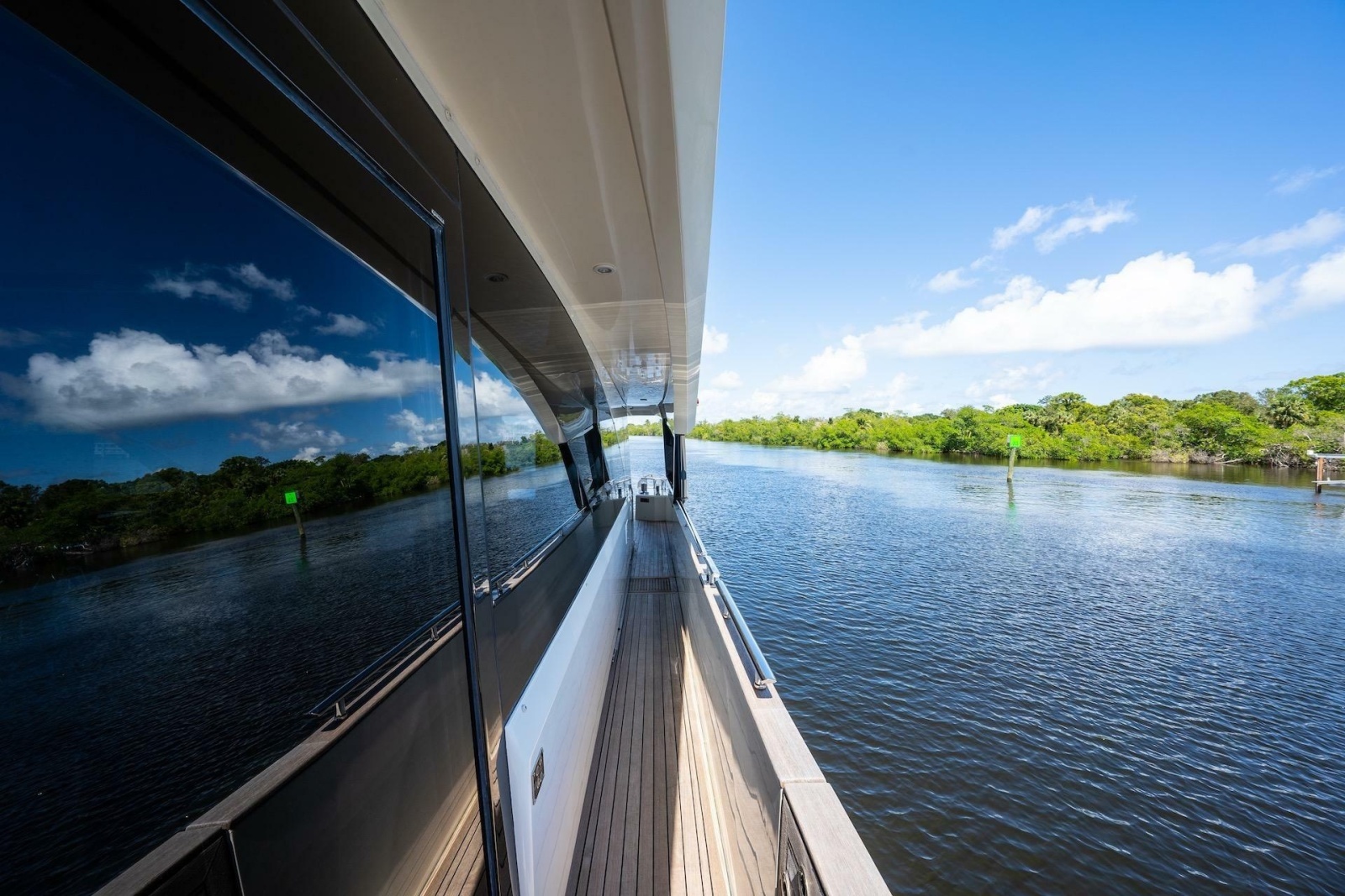 2015 Monte Carlo Yachts MCY 86