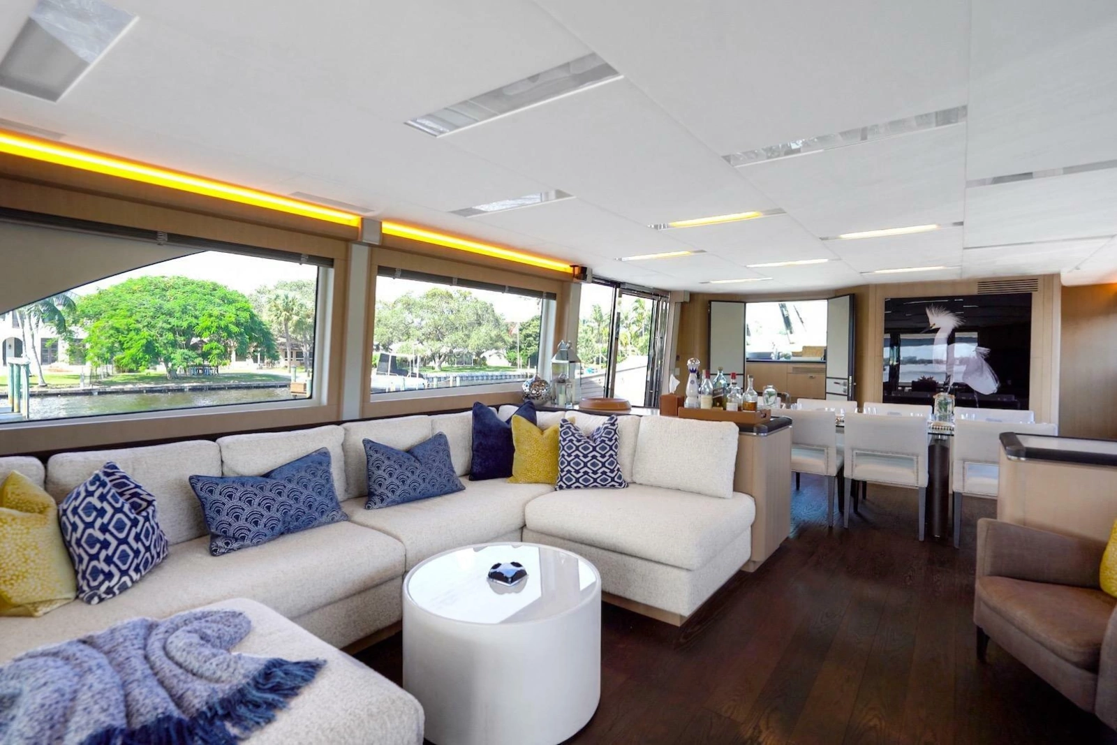 2015 Monte Carlo Yachts MCY 86