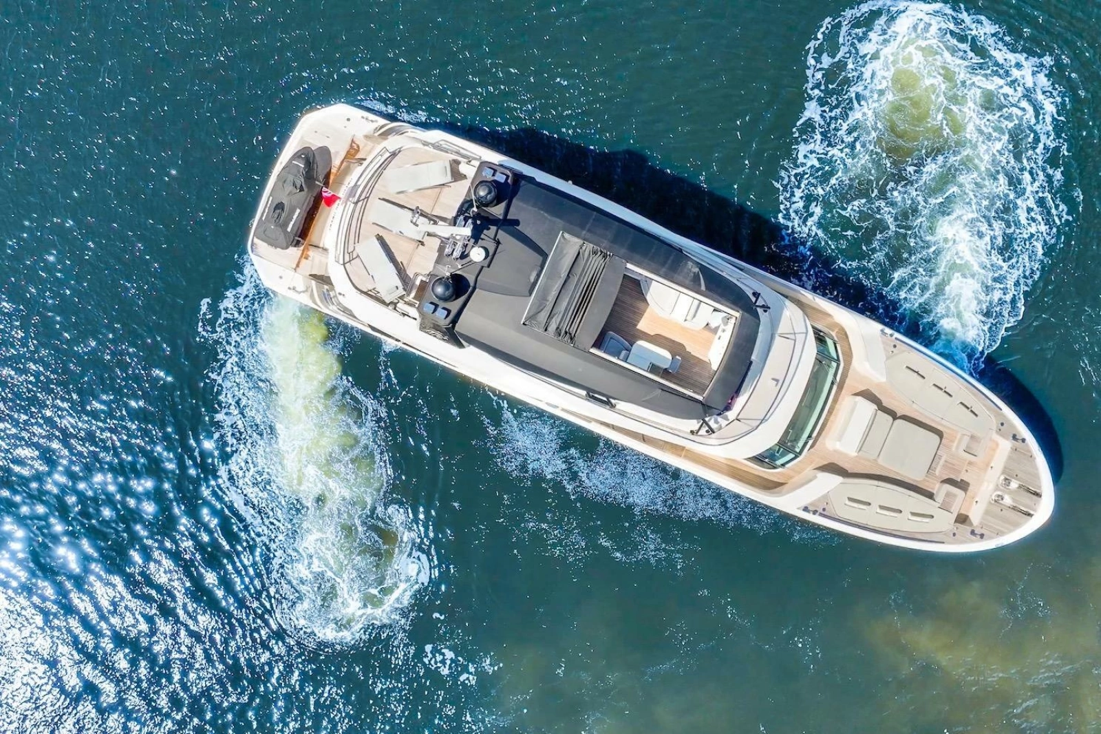 2015 Monte Carlo Yachts MCY 86