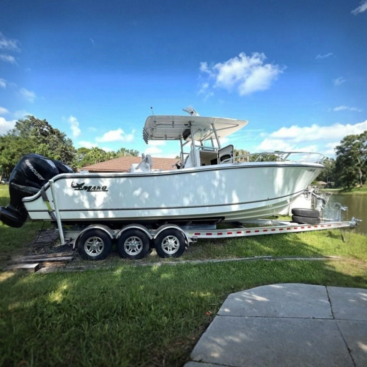 2014 Mako 284 Center Console