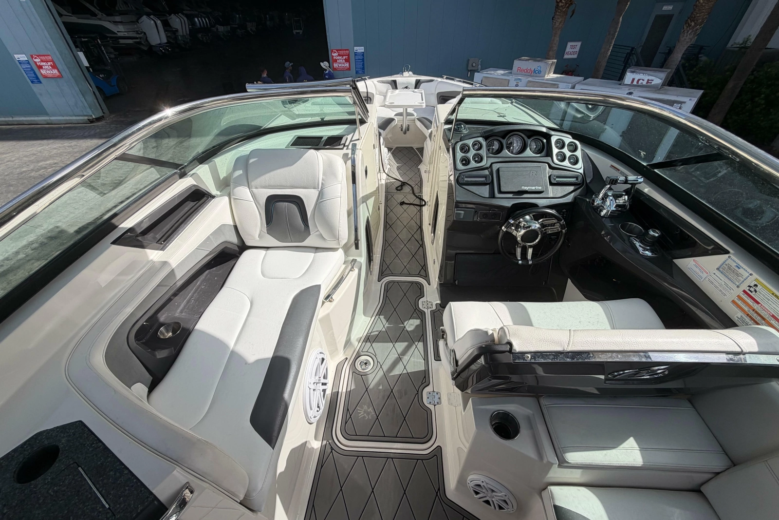 2014 Monterey 328SS Super Sport