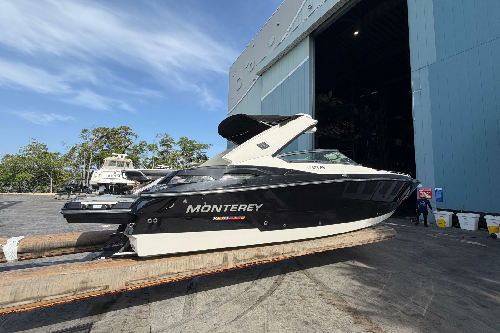 2014 Monterey 328SS Super Sport