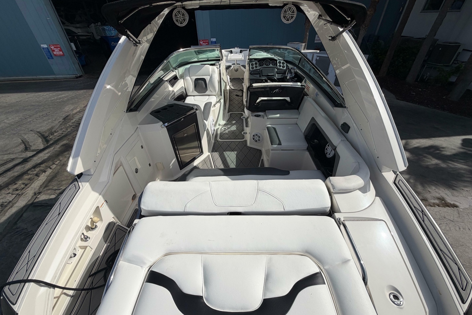 2014 Monterey 328SS Super Sport