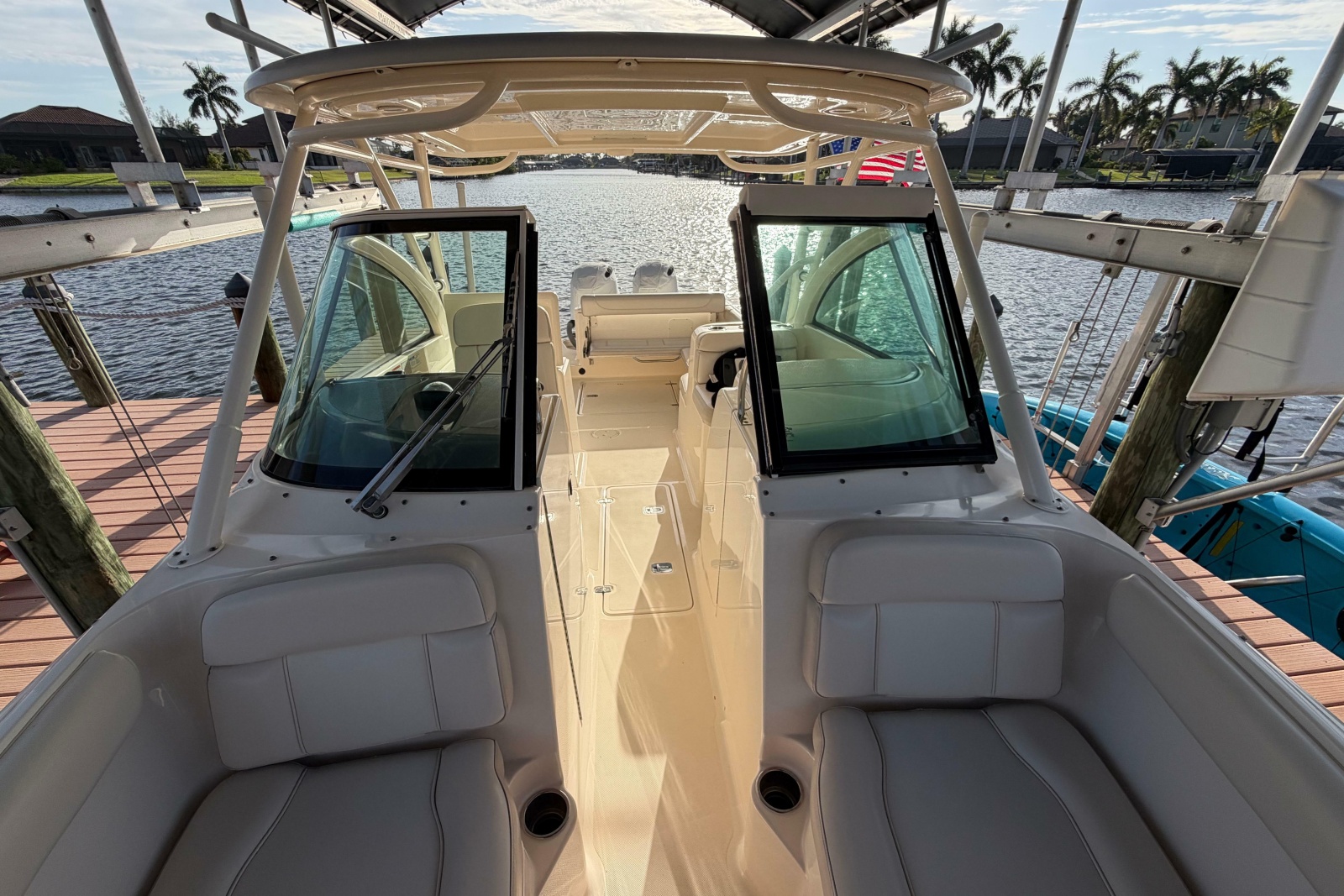 2014 Pursuit DC 265 Dual Console