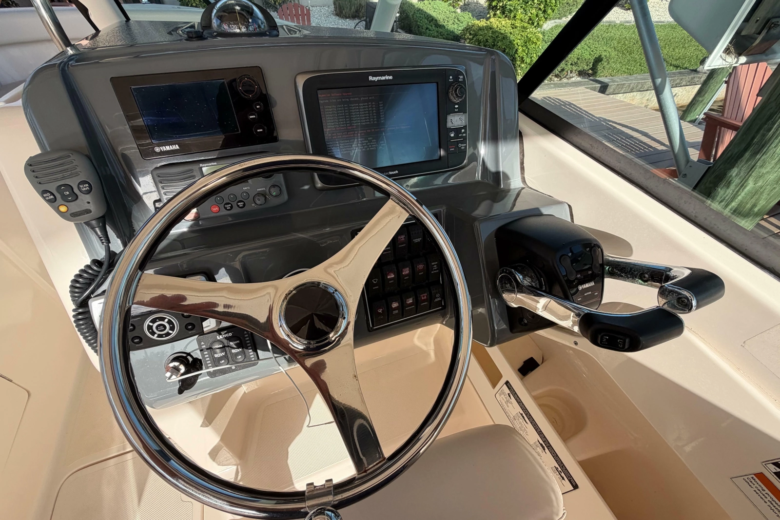 2014 Pursuit DC 265 Dual Console