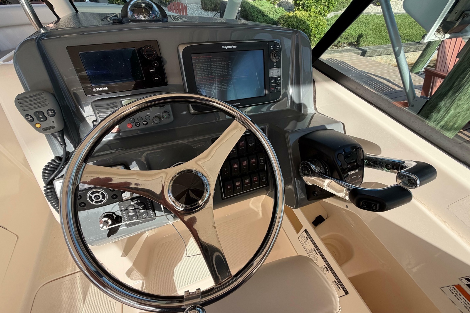 2014 Pursuit DC 265 Dual Console