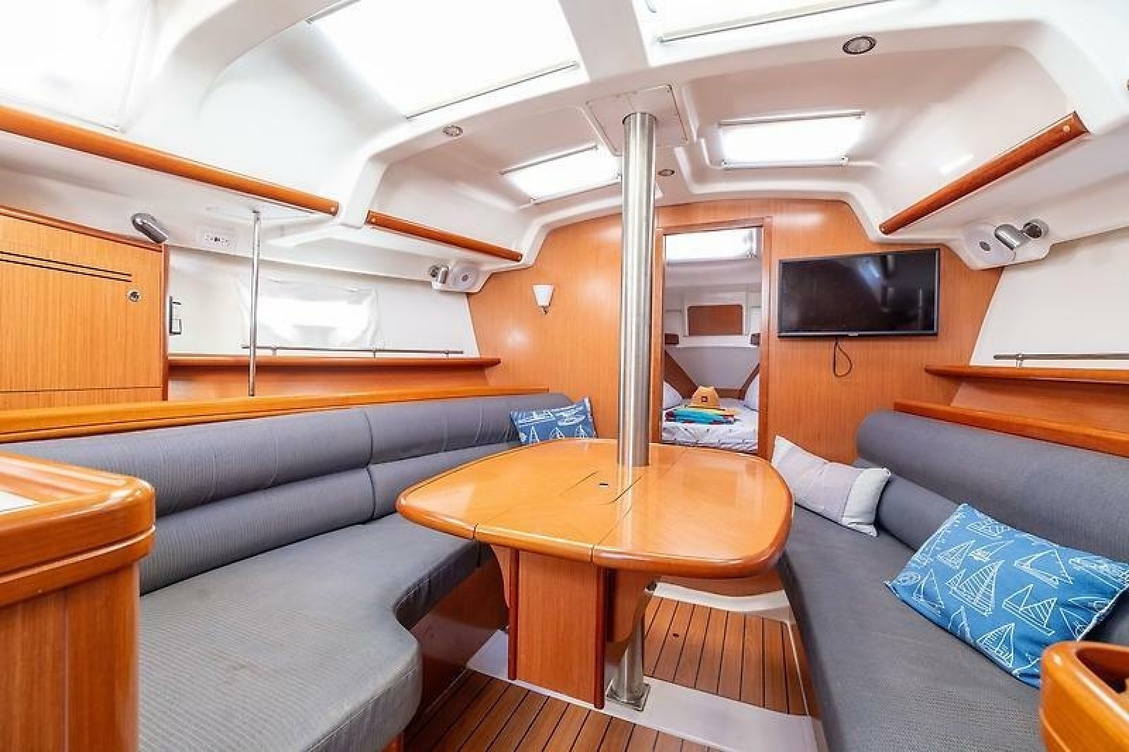 2008 Beneteau Oceanis Clipper 343