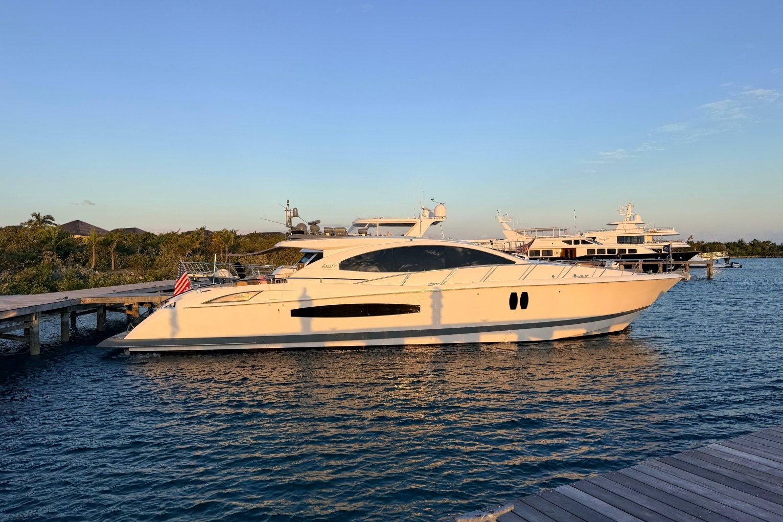 2008 Lazzara Yachts LSX 75