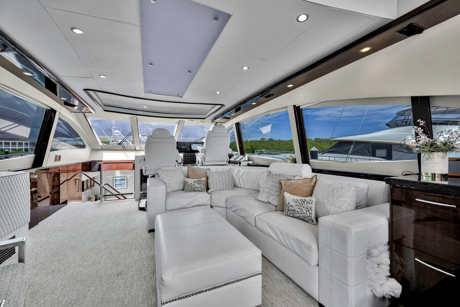 2008 Lazzara Yachts LSX 75